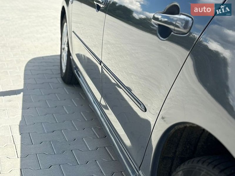 Седан Mazda 3 2008 в Чернівцях
