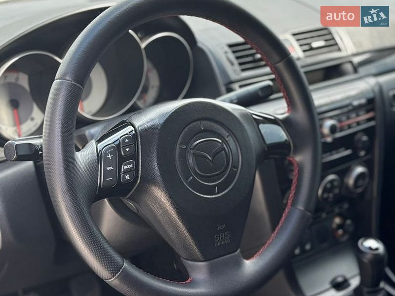 Седан Mazda 3 2008 в Чернівцях