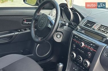 Седан Mazda 3 2008 в Чернівцях