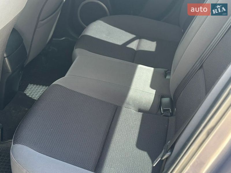 Седан Mazda 3 2008 в Чернівцях