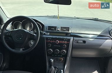 Седан Mazda 3 2008 в Чернівцях