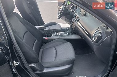 Седан Mazda 3 2016 в Черкассах