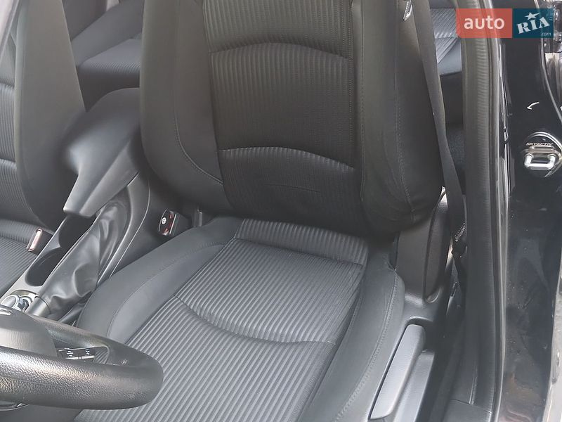 Седан Mazda 3 2016 в Черкассах