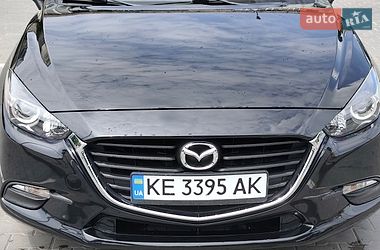 Седан Mazda 3 2016 в Каменском