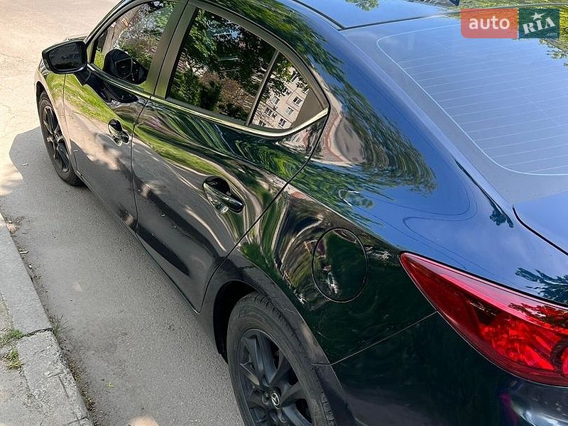Седан Mazda 3 2015 в Івано-Франківську