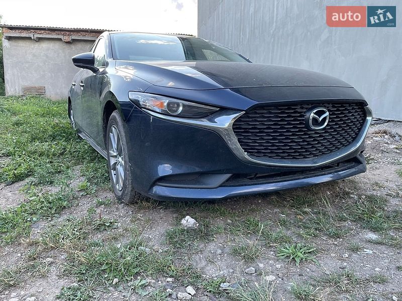 Седан Mazda 3 2021 в Волочиске