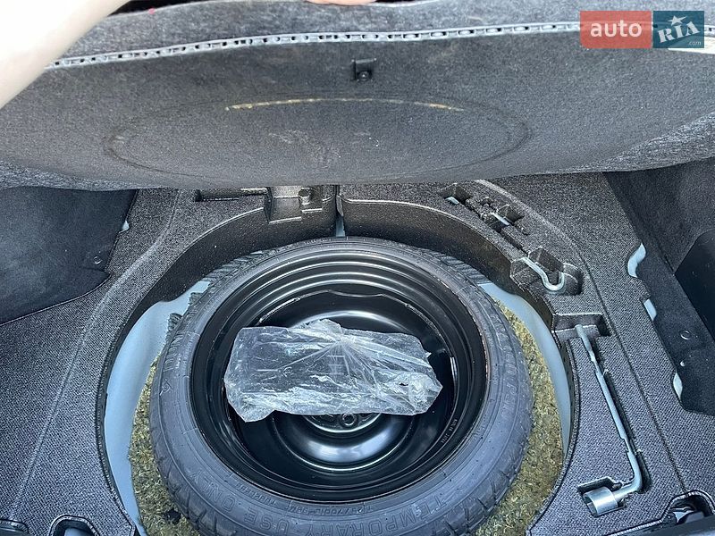 Седан Mazda 3 2021 в Волочиске