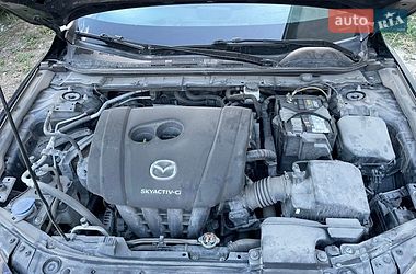 Седан Mazda 3 2021 в Волочиске