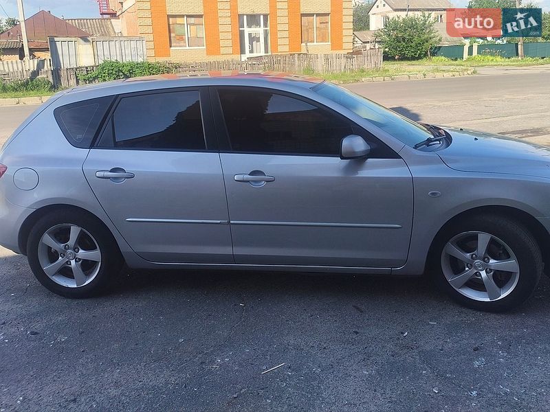 Хетчбек Mazda 3 2004 в Лубнах