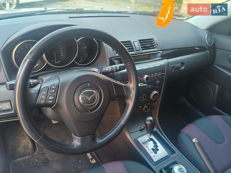 Хетчбек Mazda 3 2004 в Лубнах