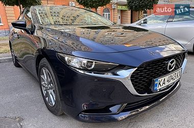 Mazda 3  2019