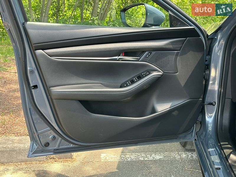 Седан Mazda 3 2024 в Киеве фото 29 Седан Mazda 3 2024 в Киеве