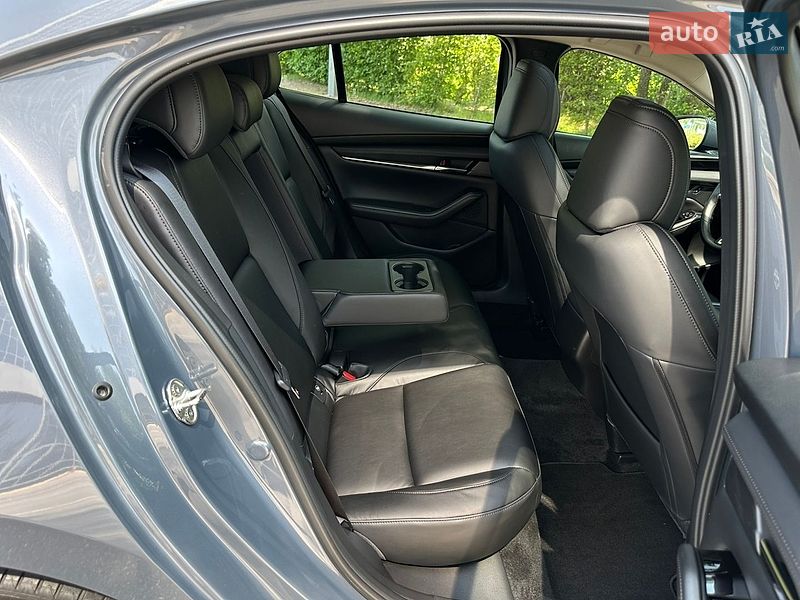 Седан Mazda 3 2024 в Киеве фото 47 Седан Mazda 3 2024 в Киеве