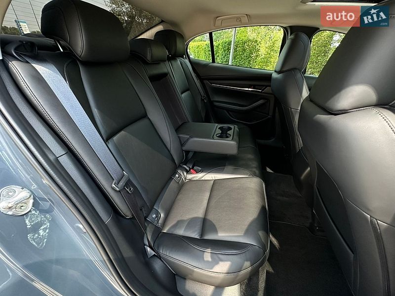 Седан Mazda 3 2024 в Киеве фото 48 Седан Mazda 3 2024 в Киеве