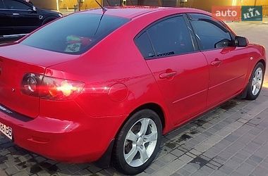 Седан Mazda 3 2005 в Новоукраинке