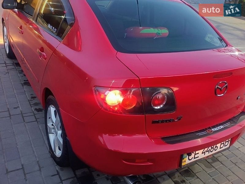 Седан Mazda 3 2005 в Новоукраинке