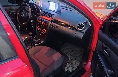 Седан Mazda 3 2005 в Новоукраинке