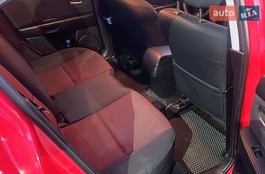 Седан Mazda 3 2005 в Новоукраинке