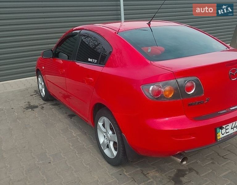 Седан Mazda 3 2005 в Новоукраинке