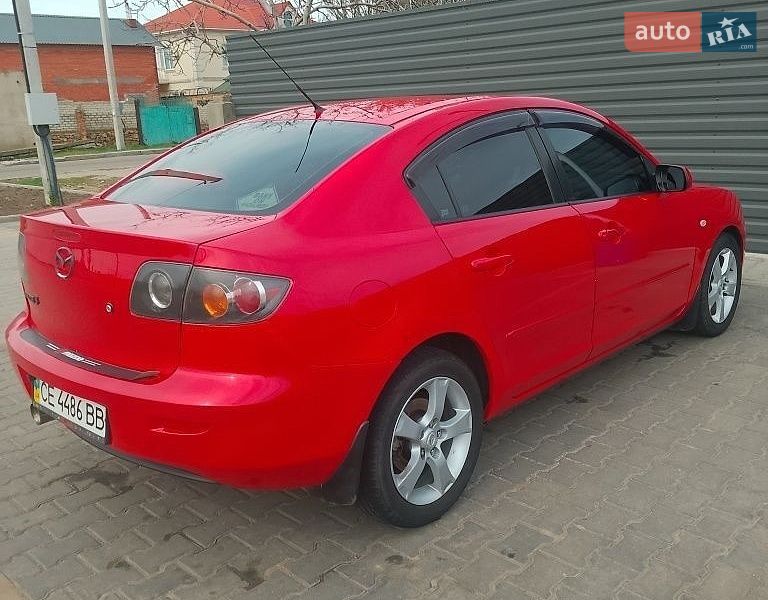 Седан Mazda 3 2005 в Новоукраинке