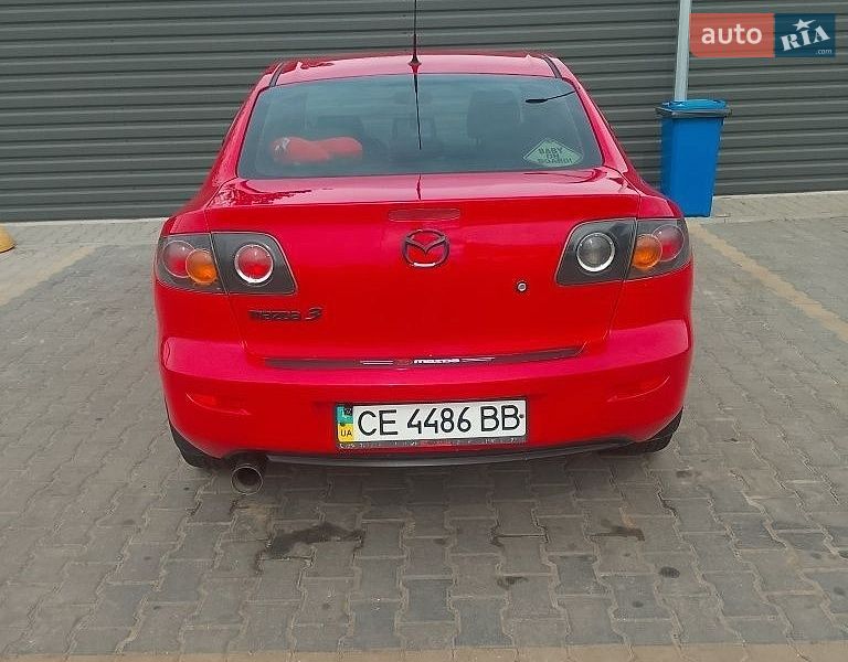 Седан Mazda 3 2005 в Новоукраинке