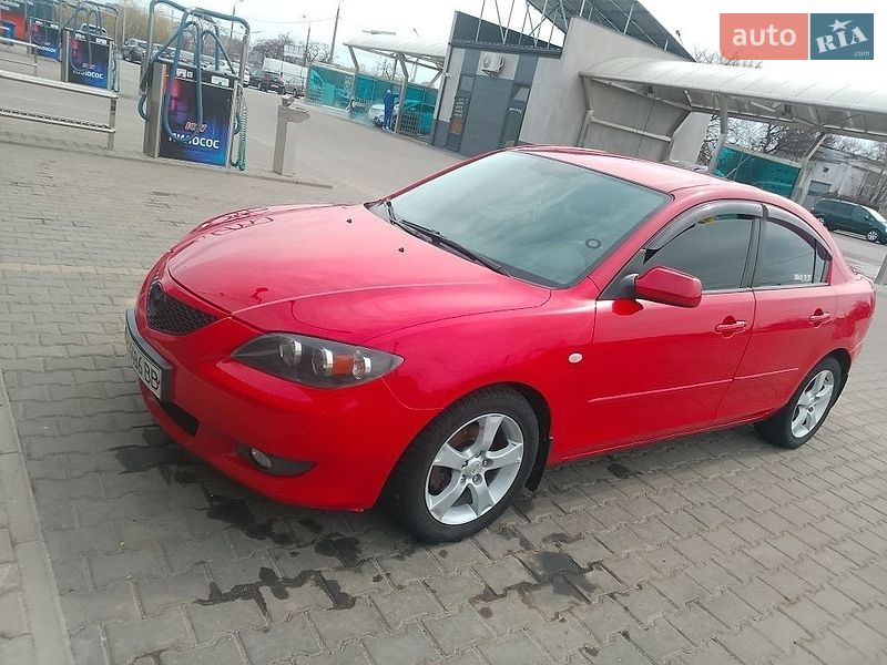 Седан Mazda 3 2005 в Новоукраинке