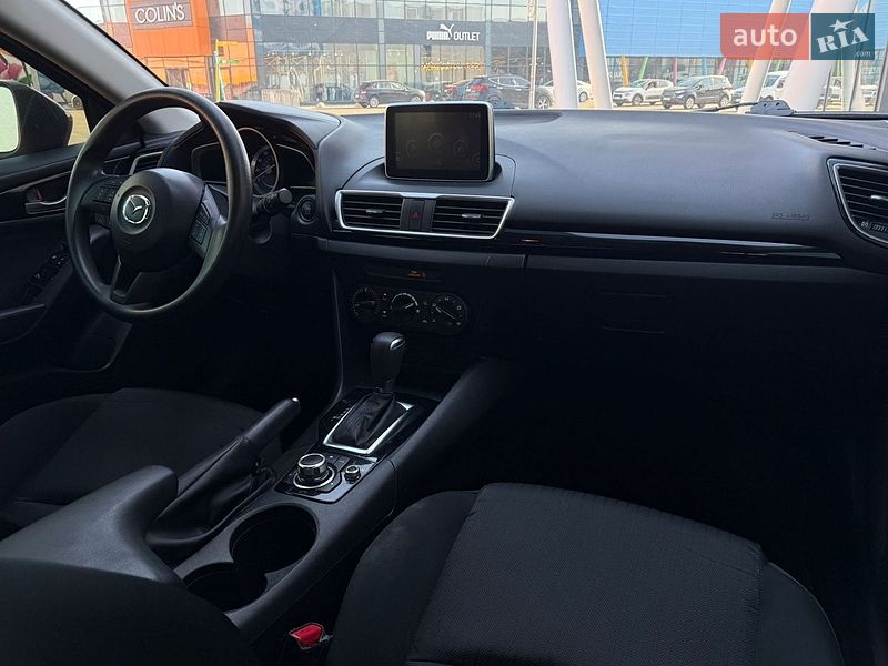 Хэтчбек Mazda 3 2016 в Киеве