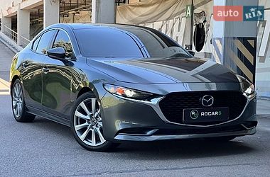 Mazda 3  2022