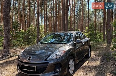 Mazda 3  2011