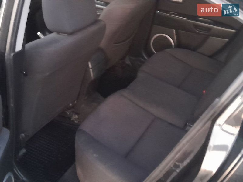 Седан Mazda 3 2008 в Новому Бузі