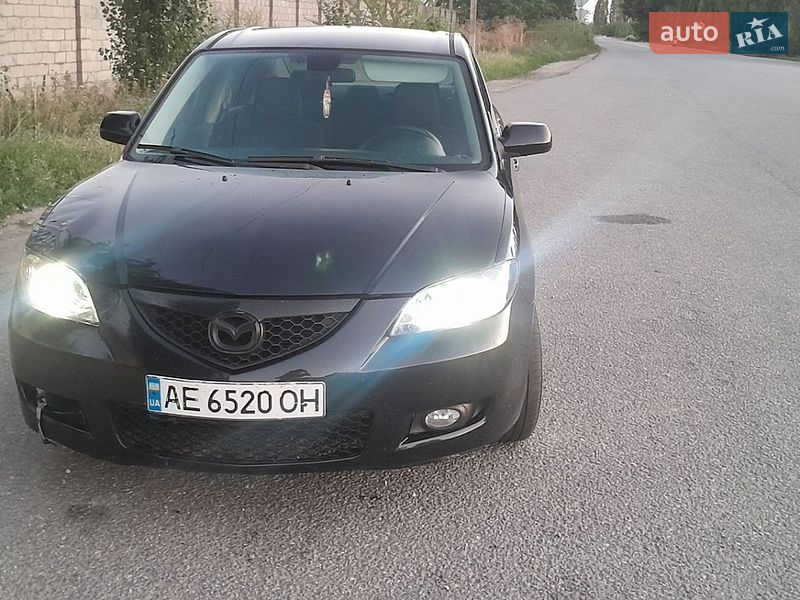 Седан Mazda 3 2008 в Новому Бузі