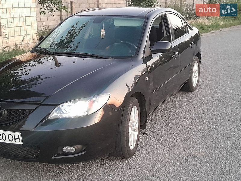 Седан Mazda 3 2008 в Новому Бузі