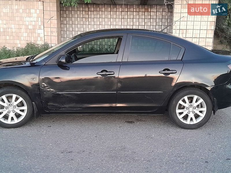 Седан Mazda 3 2008 в Новому Бузі
