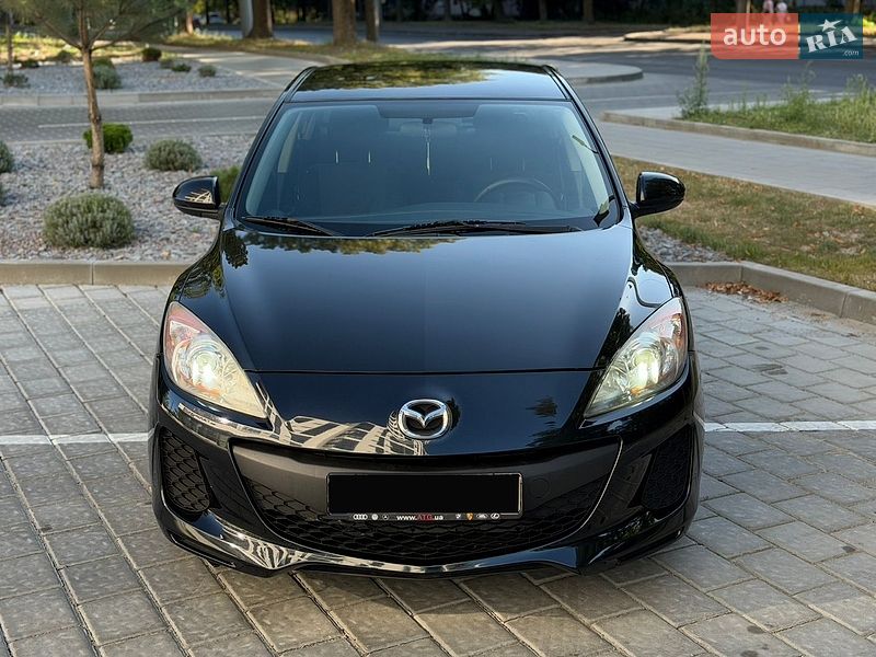 Хэтчбек Mazda 3 2013 в Ровно