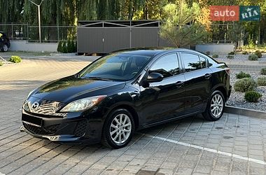 Хэтчбек Mazda 3 2013 в Ровно