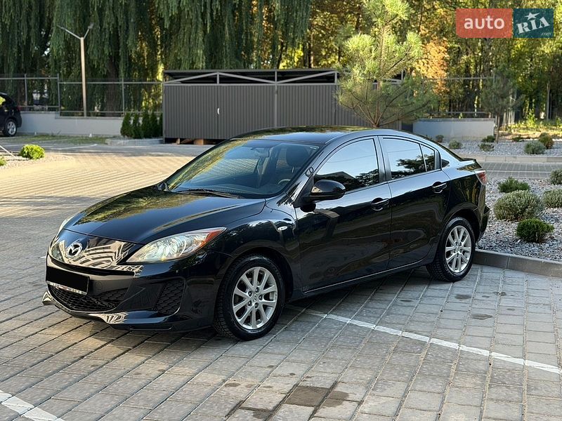 Хэтчбек Mazda 3 2013 в Ровно