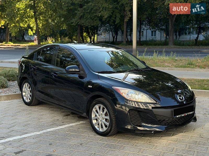 Хэтчбек Mazda 3 2013 в Ровно