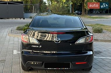 Хэтчбек Mazda 3 2013 в Ровно