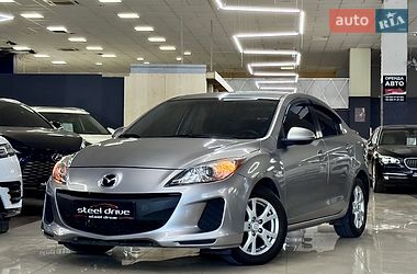 Mazda 3  2013