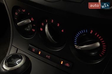 Седан Mazda 3 2013 в Миколаєві