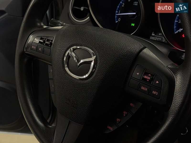 Седан Mazda 3 2013 в Миколаєві