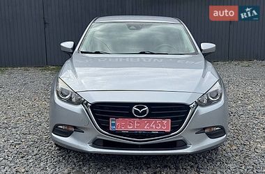 Седан Mazda 3 2018 в Черновцах