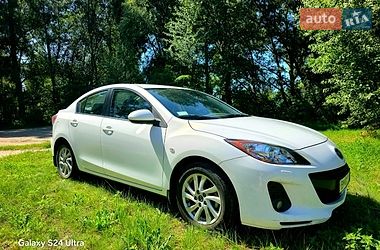 Седан Mazda 3 2012 в Сумах