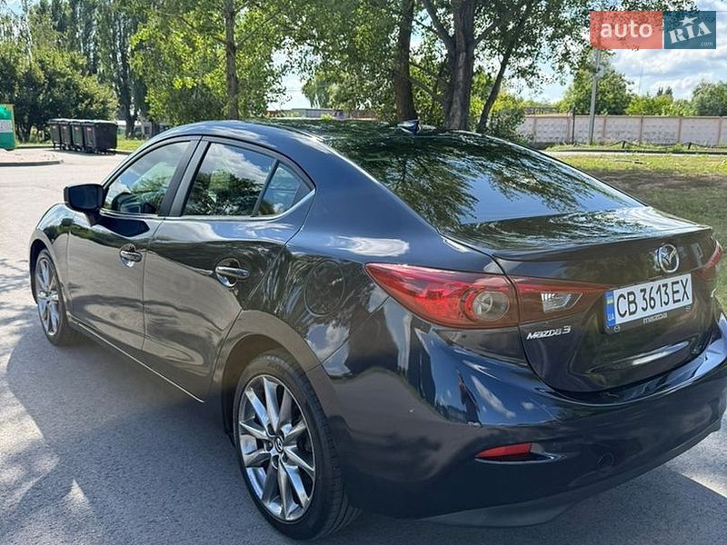 Седан Mazda 3 2018 в Чернігові