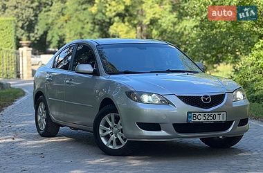 Седан Mazda 3 2005 в Жовкве
