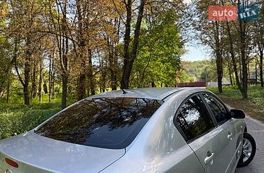 Седан Mazda 3 2005 в Жовкве
