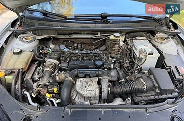 Седан Mazda 3 2005 в Жовкве