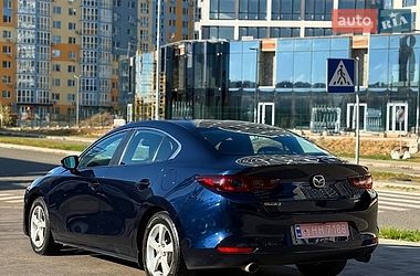 Седан Mazda 3 2019 в Львове
