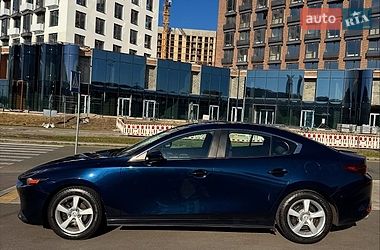 Седан Mazda 3 2019 в Львове