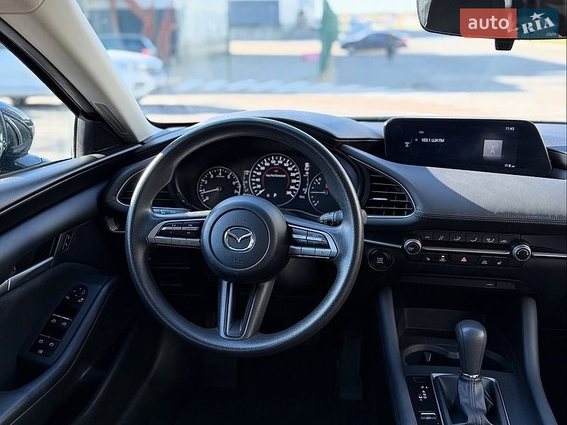 Седан Mazda 3 2019 в Львове